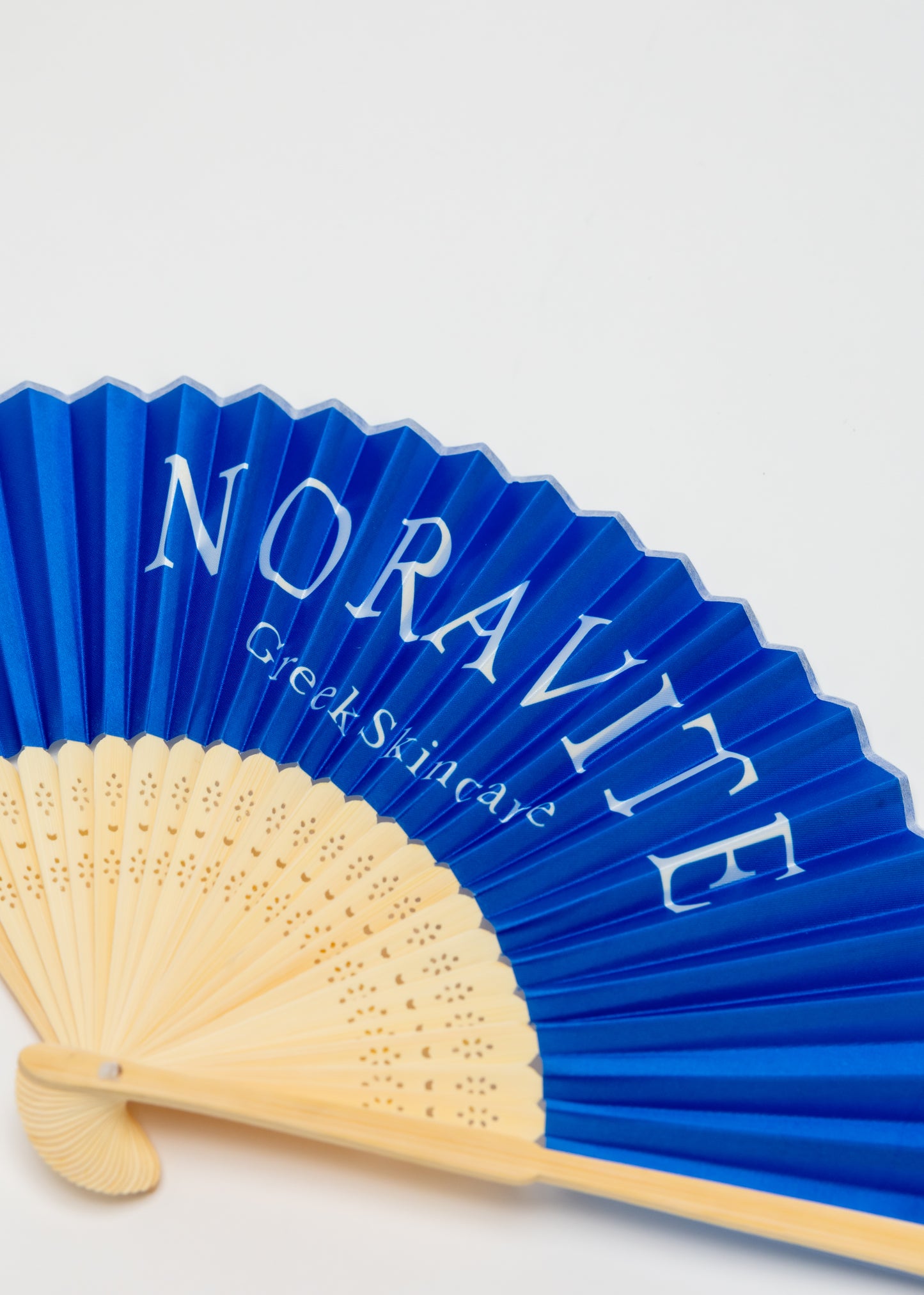 Noravite Hand Fan
